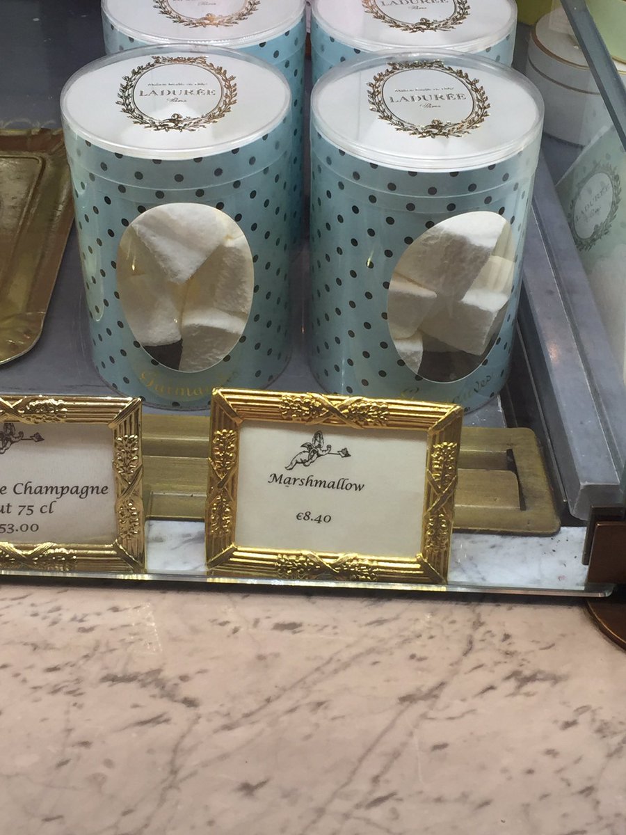 abssolutionfit's tweet photo. @LovinDublin @Lovindotie Rip off Ireland is alive and well.
€8.40 for 9 marshmallows in a sth william st coffee shop/bakery #celticbanter https://t.co/Cl6Wr5PEEn