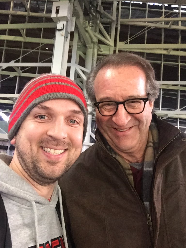 tbonethomps's tweet photo. A list celebrity siting. @CommonManKFAN @BMileskiKFAN @MeatSauce1 https://t.co/CKRhbm9oMV