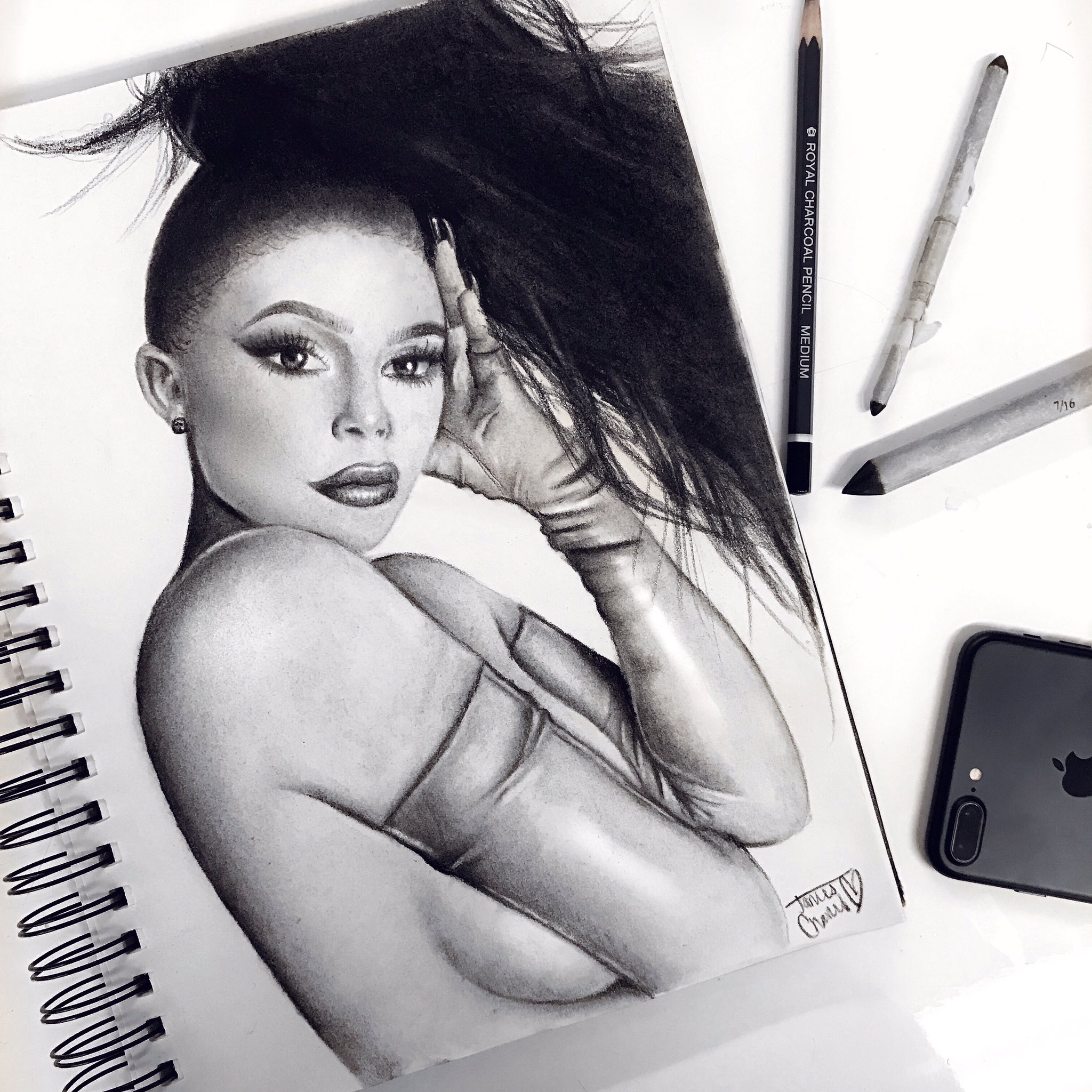James Charles On Twitter King At Kyliejenner Havent Drawn
