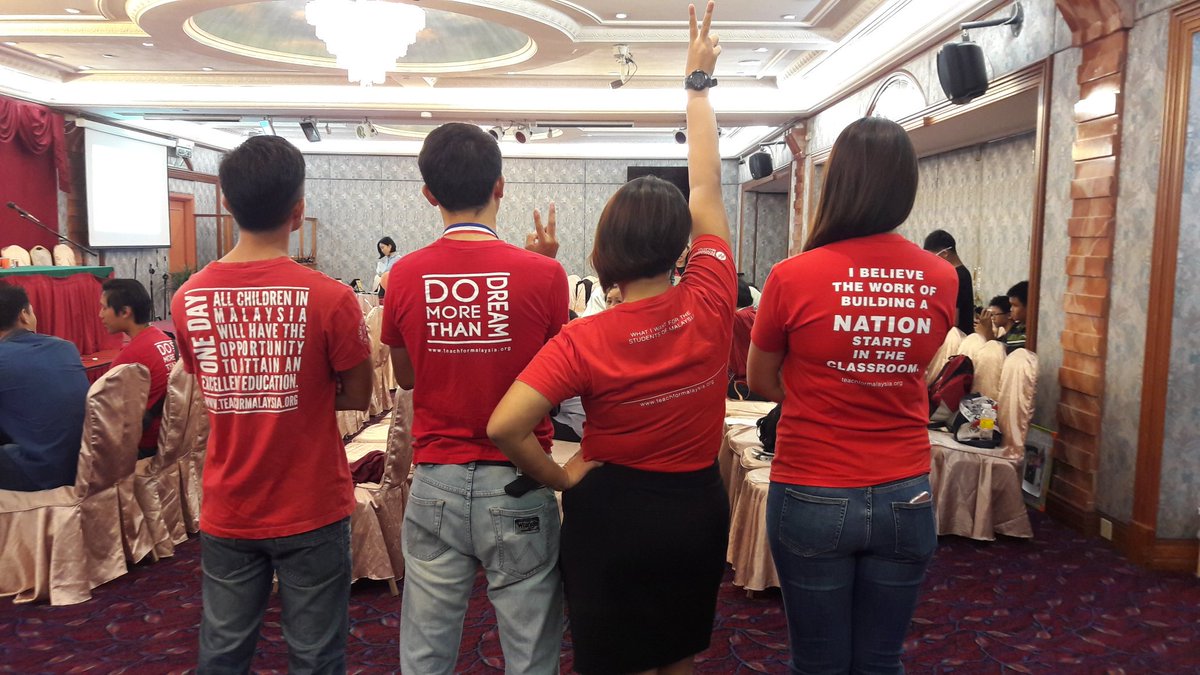 saz_lasung's tweet photo. Spotted at @TeachForMsia East Regional Event <3 . TFM's tshirt design over the years. #TFMeast #beautiful #progress #history https://t.co/iNfTytJE5s