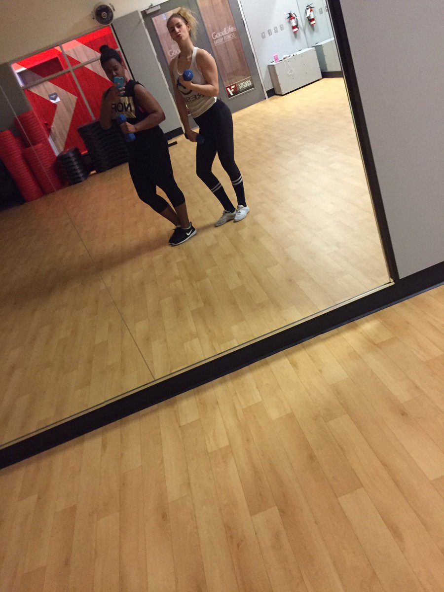 lyonsceiandra's tweet photo. Workout with da fam 💪🏾 #calloutcrew https://t.co/PJaMC94FBz