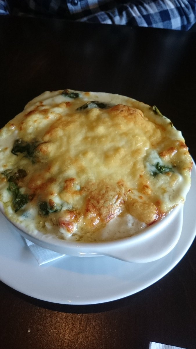 カズ坊 今日は松陰神社前のcyclesへランチ インスタにのっていた 大山鶏とホウレン草のグラタン 前菜もついて めちゃうま めちゃ満足 オススメなお店です 松陰神社前ランチ 松陰神社前食事 松陰神社前ビストロ 松陰神社前cycles ランチ