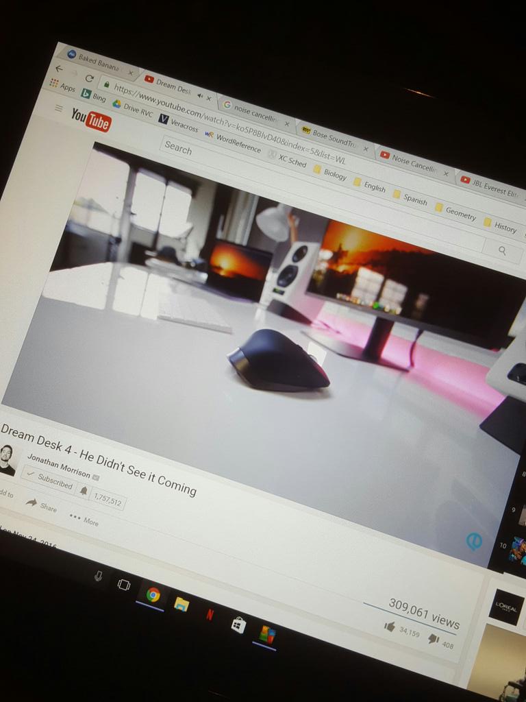 Eplaye's tweet photo. @tldtoday ... one of my favorite dream desks yet! https://t.co/t3IW1MoO5J