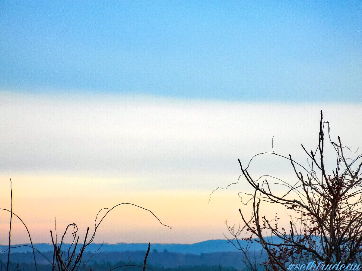 Seth_T_Photo's tweet photo. #Winter #Horizon #Landscape #landscapephotography #Nature #NaturePhotography #Outdoors #Sunset #Sunrise #Dawn #Us #sethtrudeau #photography https://t.co/VCQAkpS5vW
