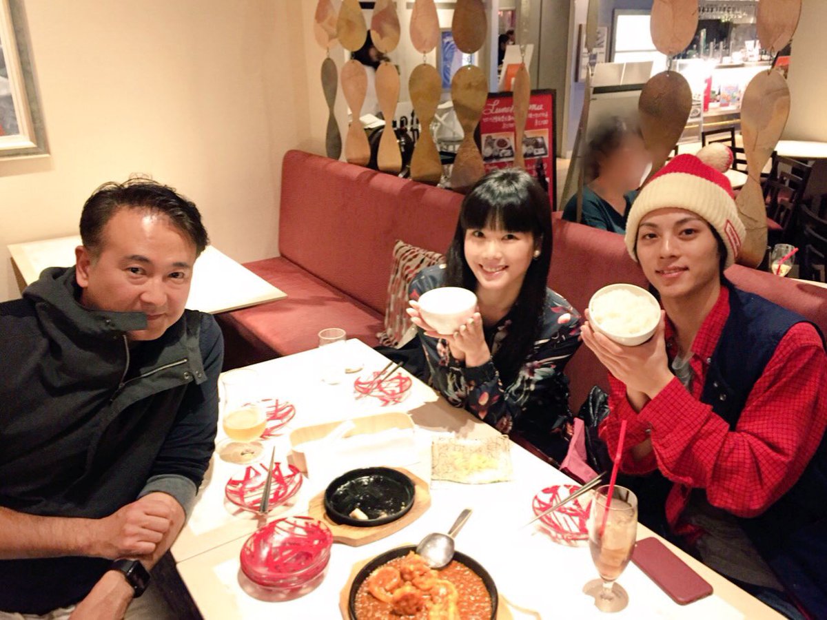 ট ইট র Kazuyoshi Shimizu 同窓会 保護者 昨夜は東京ワンピースタワーのライブショーファースト ルフィ役 永田崇人くんとロビン役田中セシルさんと みんな仕事で大阪に居るのでご飯いきました 2人は同窓会ですが 僕は保護者みたい笑 今日 ハイキュー観