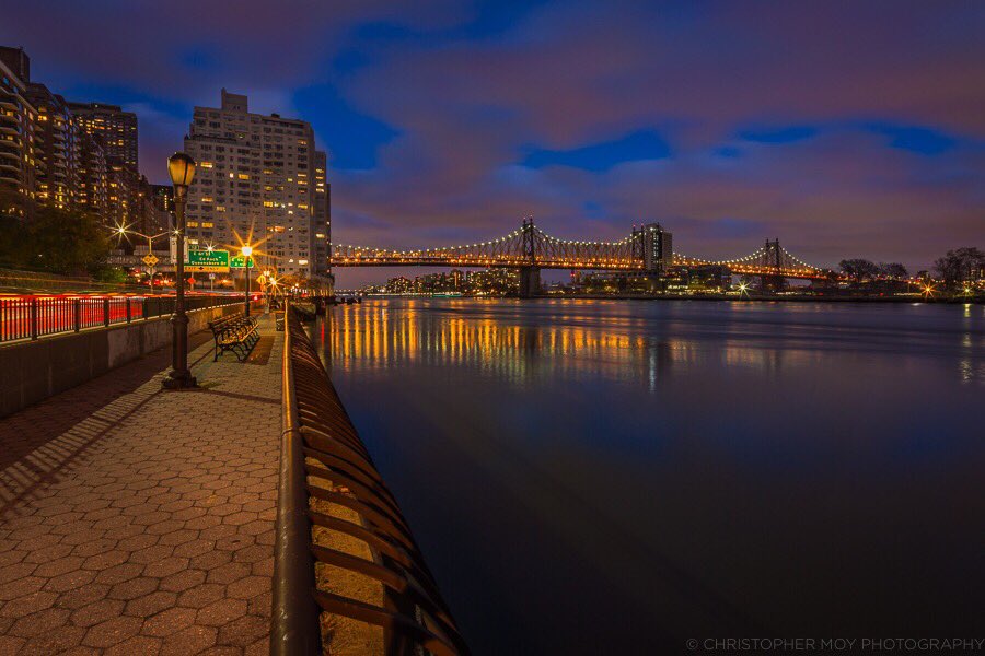 cmoy323's tweet photo. #queensborobridge #eastriver #nyc #newyorkcity #newyork #teamcanon #tiltshift #longexposure #nightscape #cityscape https://t.co/EUwrOosuBq