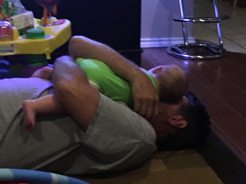 dhoekstra's tweet photo. My boys! #peanutsnuggles #priceless https://t.co/f7r4yGg8kg