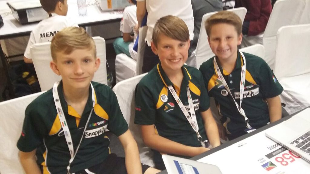 MalaNaidoo_PC's tweet photo. @ParklandsTweet. @apeters522. @Snapplify. #WROSA. #WROIndia. Good luck team #Robodogs! https://t.co/HAuRYVJwbc