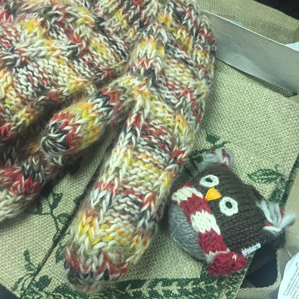 Squidsea's tweet photo. Shopping for handmade cuties at the Ten Thousand Villages pop up shop. #fairtrade #tenthou… https://t.co/lZpFCoGgqk https://t.co/605Ylae2Db