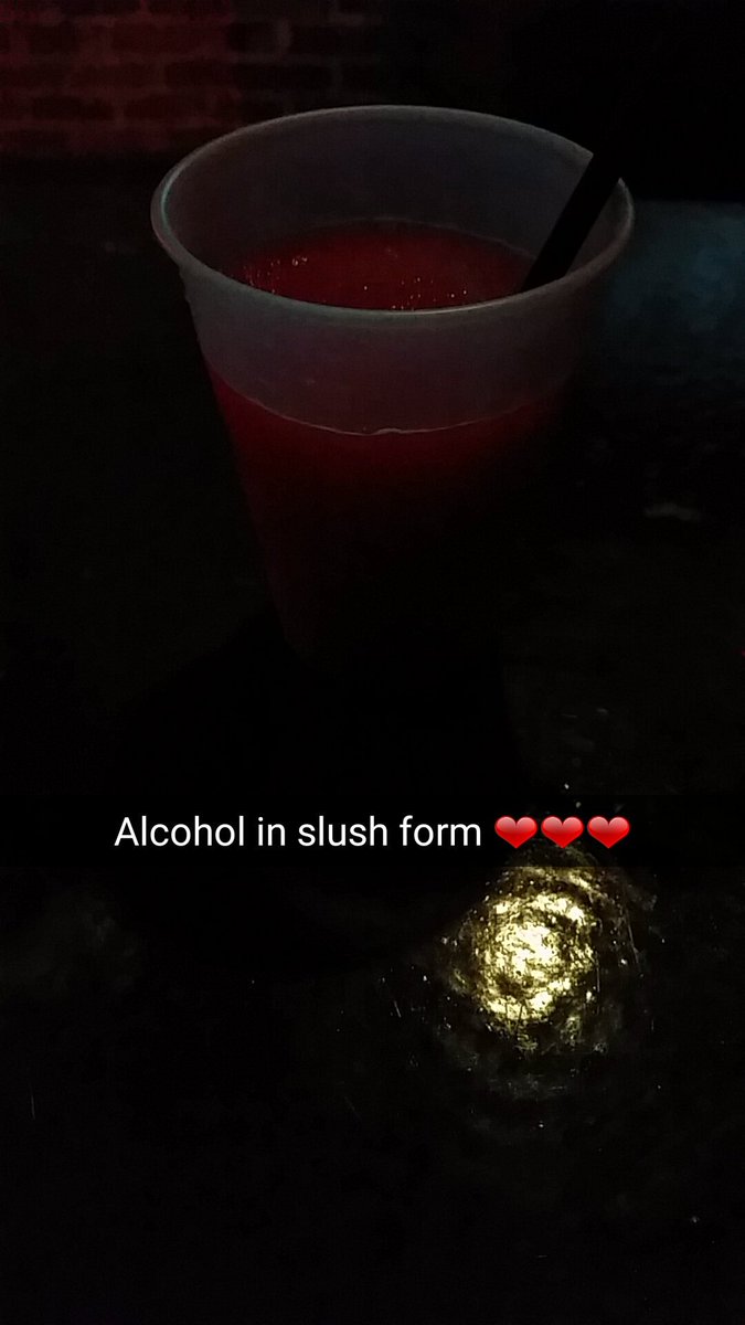 Ashley_TTF's tweet photo. When your alcohol is in slush form https://t.co/1RlgKjosze