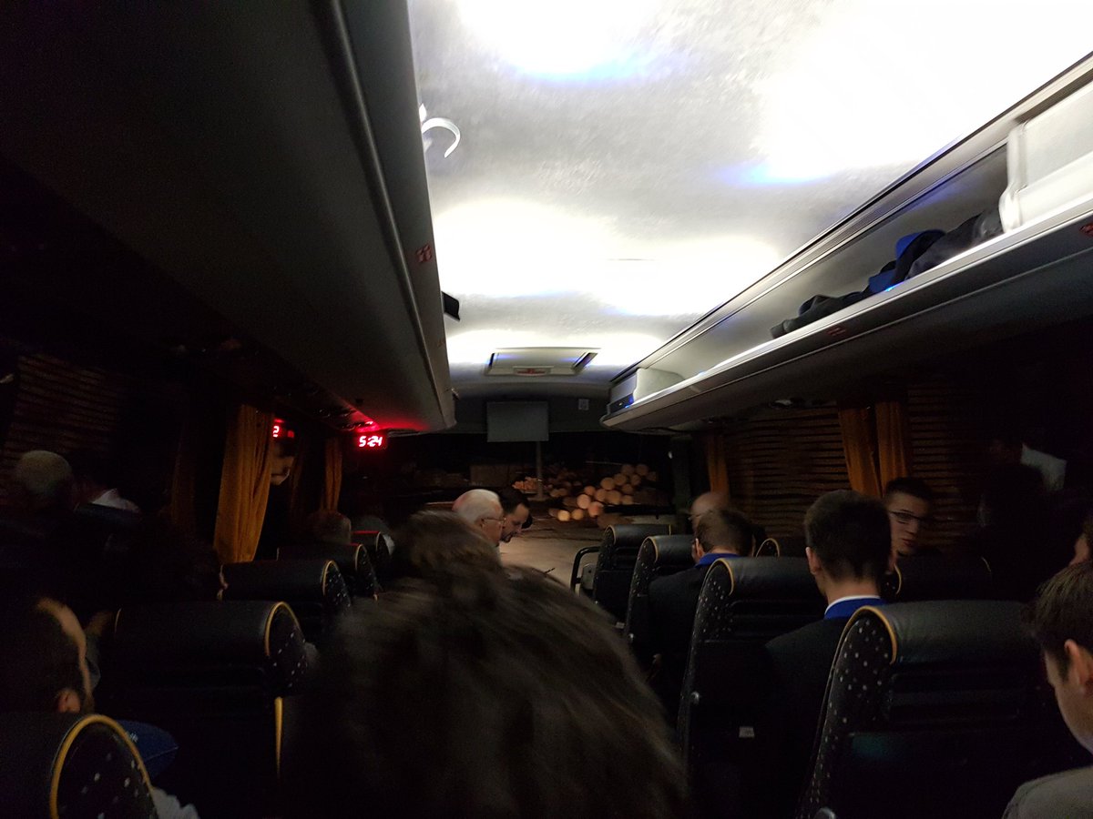 BBKMF's tweet photo. Auf nach Montreux...
#swiss2016 #schonohuerefrüeh https://t.co/KoE71RNfUG