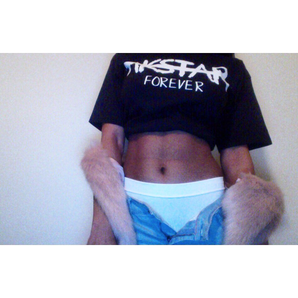 KiaraMeesh's tweet photo. RIP Ak love you. #forevertee #blackscale @BlackScale #NY https://t.co/8aXeFl2b6E