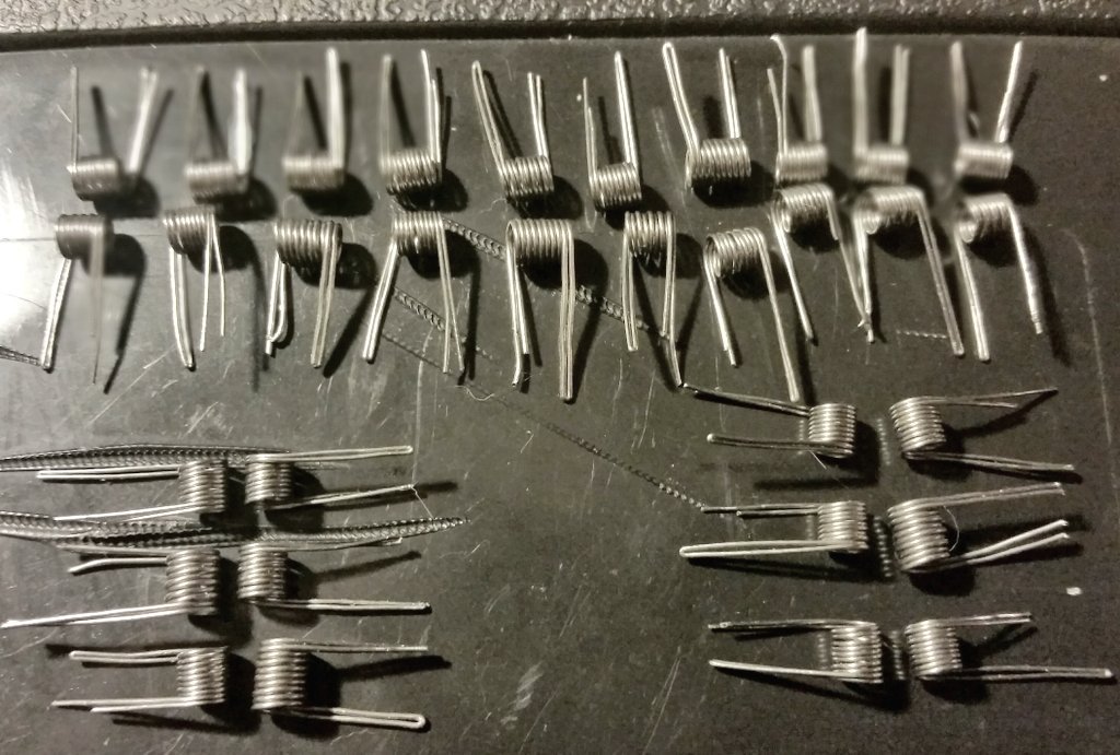 IronMaggot87's tweet photo. Just made a customers #handmade 26G 5wrap #Dualparallel #coils. What do u guys think. #vape #vapeon #VapeLove #vapelife #flavorchaser #cloud https://t.co/IZ05BulIyj