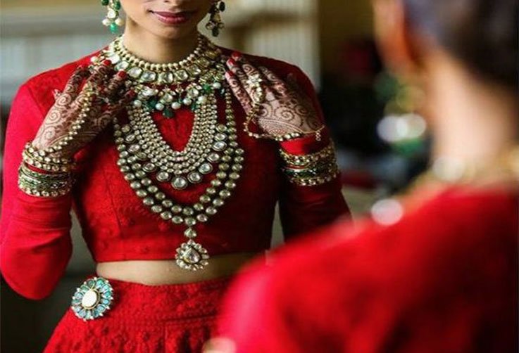 Magazine_G3's tweet photo. Best Bridal Jewellery Trends. https://t.co/NEcGfvHTA8 https://t.co/4zaHfMAhDl
