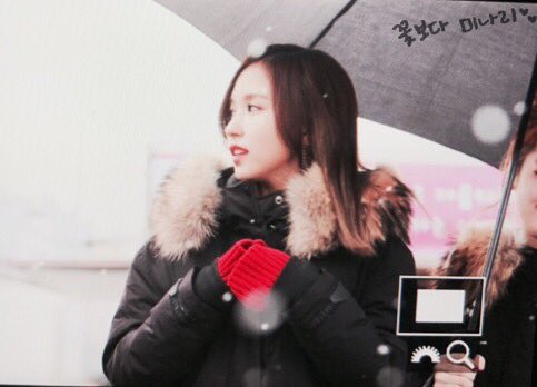 _Flower_Mina's tweet photo. 161126 미니팬미팅 미나 프리뷰
첫눈을 미나와함께.... 행복해😂😂😂😂😂
#MINA #TWICE #미나 #트와이스 https://t.co/D0GnyFRds1