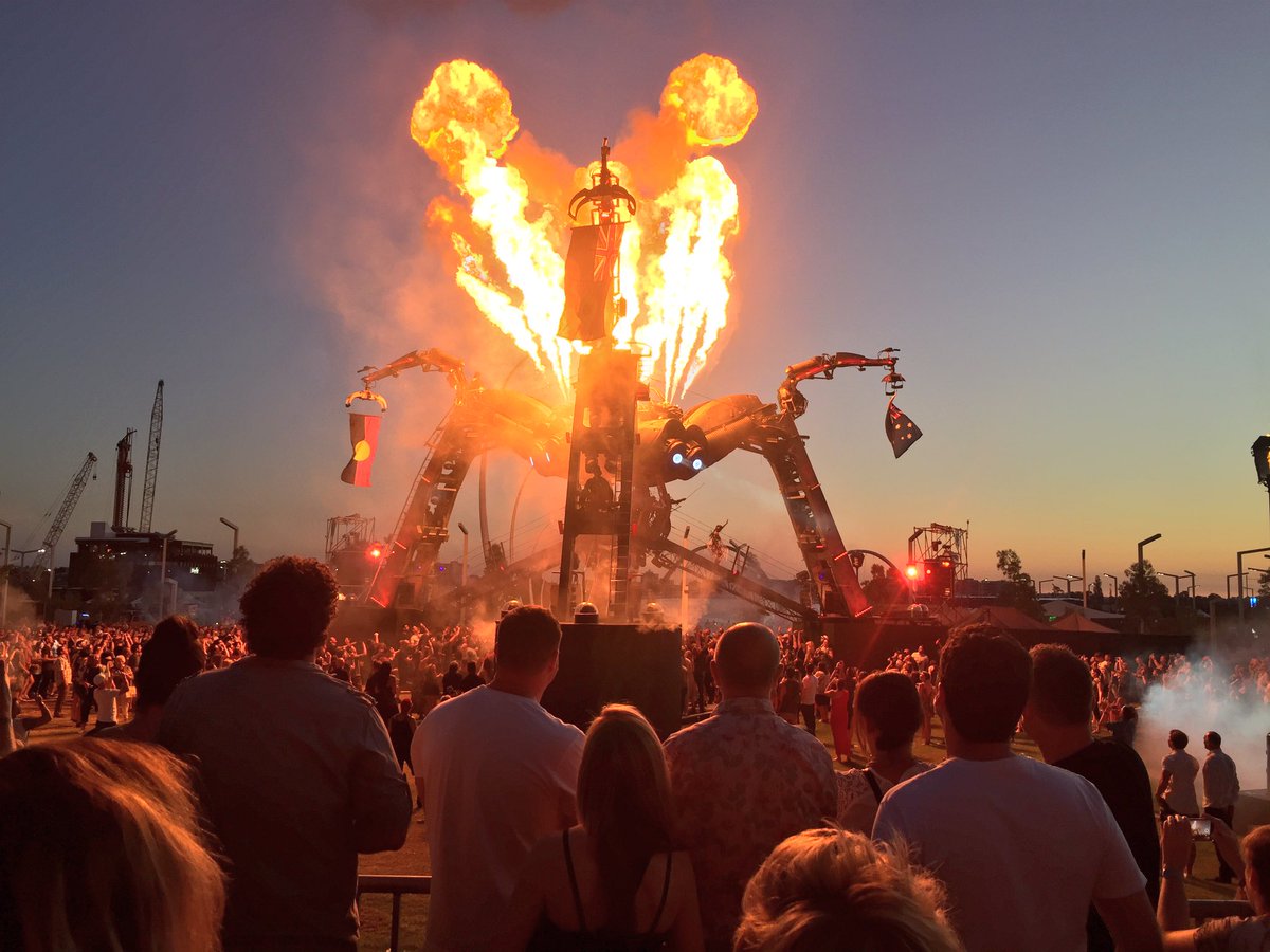 OneMissBliss's tweet photo. Who's in for making the most of a spectacular #Perth Sunday sunset with a spider? Last chance Sunday all-ages  @ArcadiaAus gig. @tweetperth https://t.co/iOqSeFQzdV