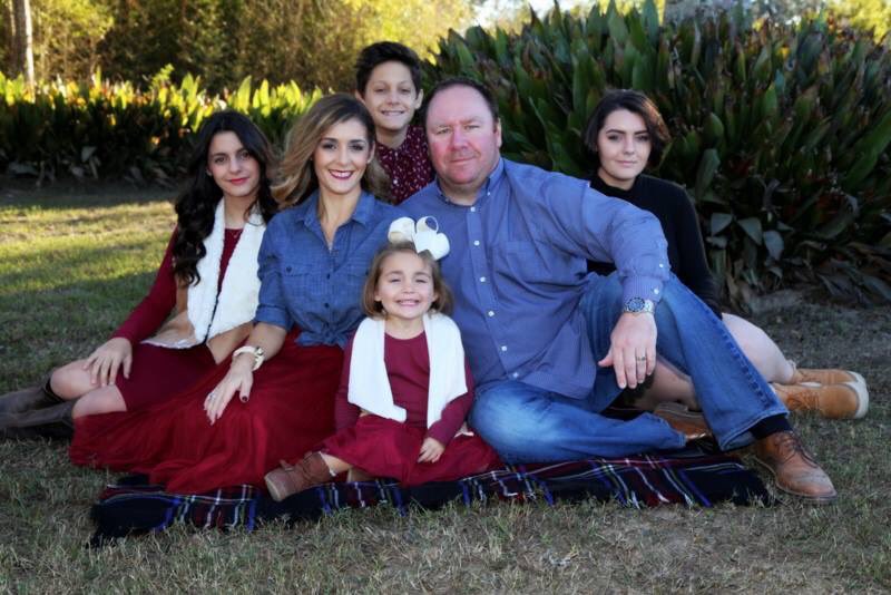 rnannie100's tweet photo. Fall 2016 #familypicture #fam #backyard #famphotoshoot https://t.co/9bGCeMKokx