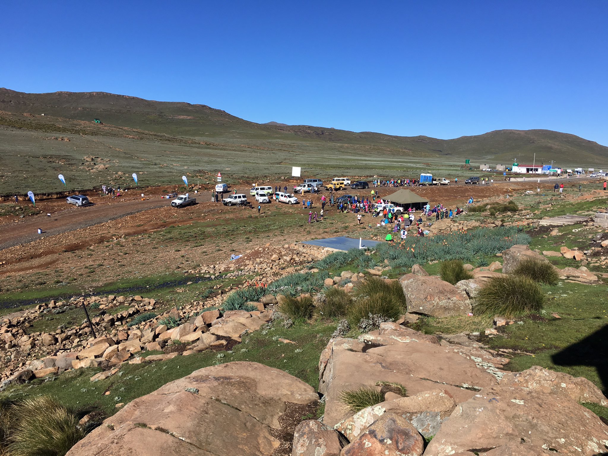 Sani Mountain Escape Sani Stagger Race Already To Go For This Magnificent Run Down The Sani Pass T Co 5pdxxxjfvx Twitter Sani Mountain Escape Sani Stagger Race Already To Go For This Magnificent Run Down The Sani Pass T Co 5pdxxxjfvx Twitter