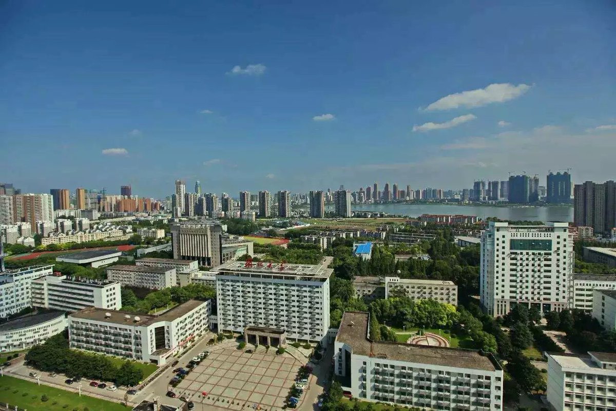 hubeiuni's tweet photo. This is in Hubei University. https://t.co/XJLQr66Fir