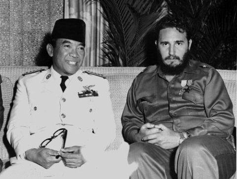 IwanKamah's tweet photo. Duka cita. My condolences on the passing of Fidel Castro. Indonesia's best friend. @PDI_Perjuangan #RIPFidelCastro https://t.co/HDPo5dJg41