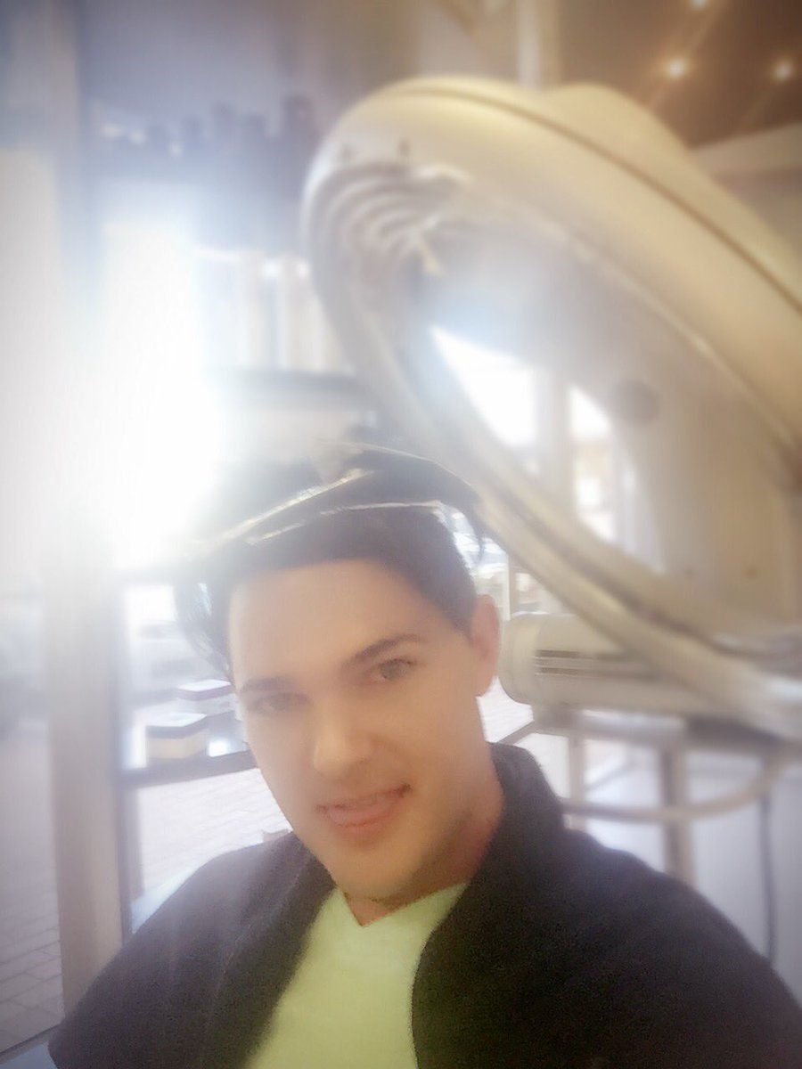 FrancoisLouw1's tweet photo. #SunsuiSummercup I am ready for you... thanks @LakinLdr @TamarinV for my hurrrrr!! https://t.co/wQmFwdLXny