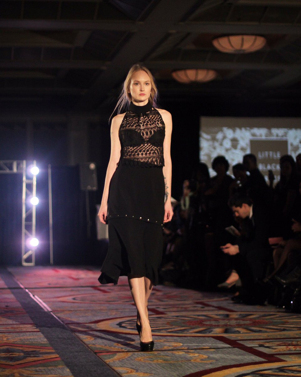 LBDgala's tweet photo. Kseniia walking for Giovanna Ricci https://t.co/IzFQBZRI9B