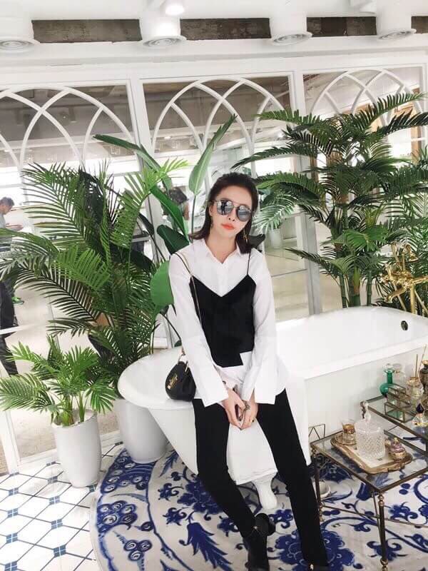chomchomccn's tweet photo. เซตเสื้อเชิ้ตสีขาว มาพร้อมกับสายเดี่ยวชายไม่เท่า งานใส่แล้วชิคมากกกได้2ชิ้นเลยค่า
330฿ 📦 40/60 #รีวิวเกาหลี #เกาหลี https://t.co/dBpETJIUmL