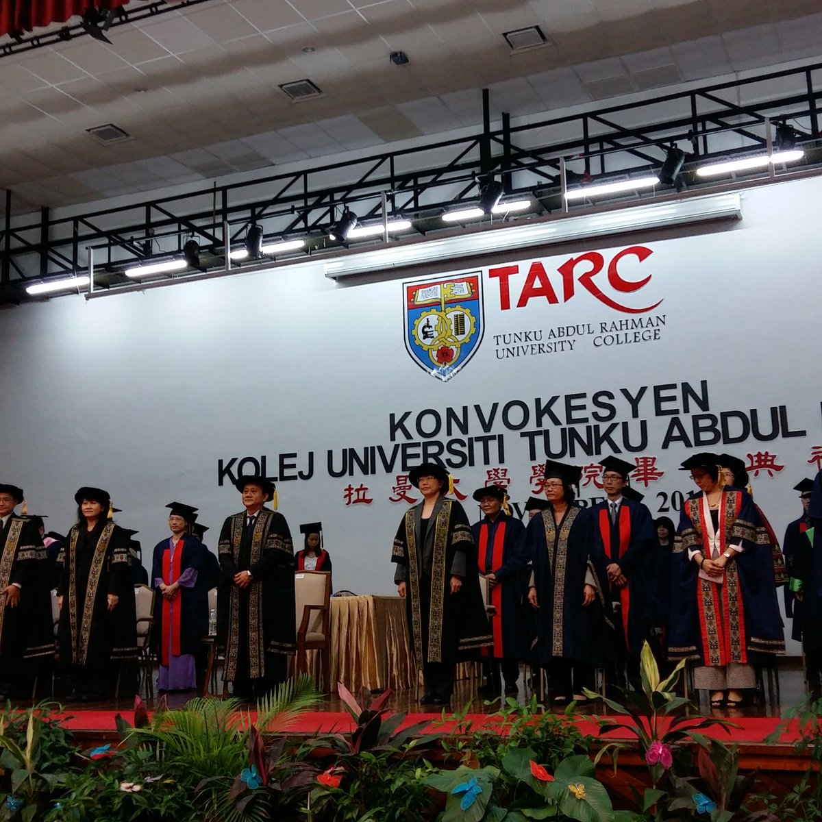 Vilashinig's tweet photo. At TAR University College Convocation 2016 https://t.co/D6GZD6m3aw