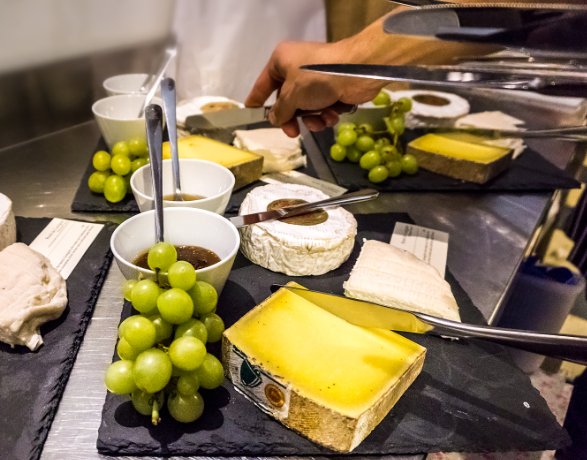 LondonPopups's tweet photo. Tonight!  It's @Table_dhoteLDN #French #supperclub in #W7 https://t.co/br6MVKKPzZ Just £33 and it's #BYOB https://t.co/EcQmBQy5nH