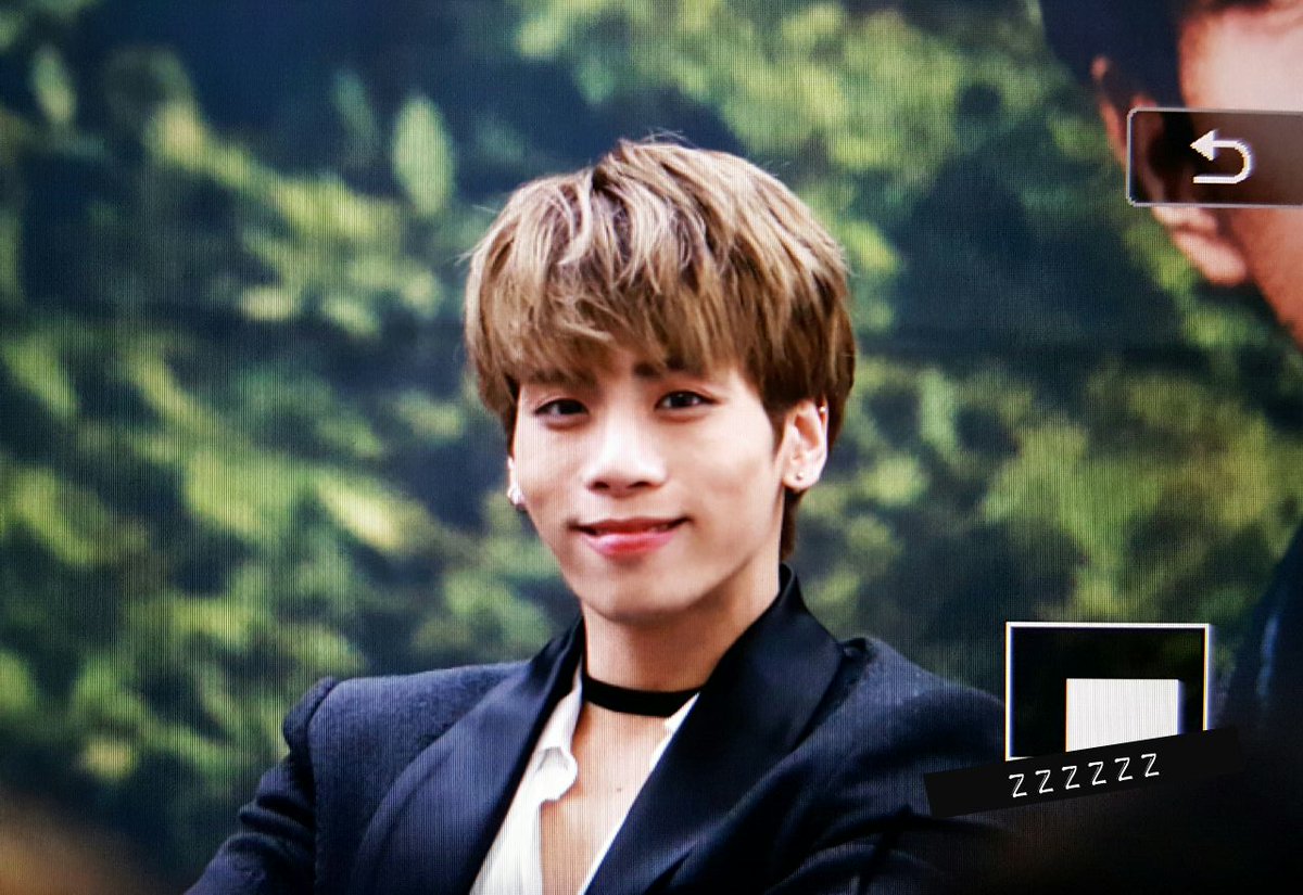 1210Heena's tweet photo. 161126 코엑스 팬사 #종현 https://t.co/iy3wZoSgwz