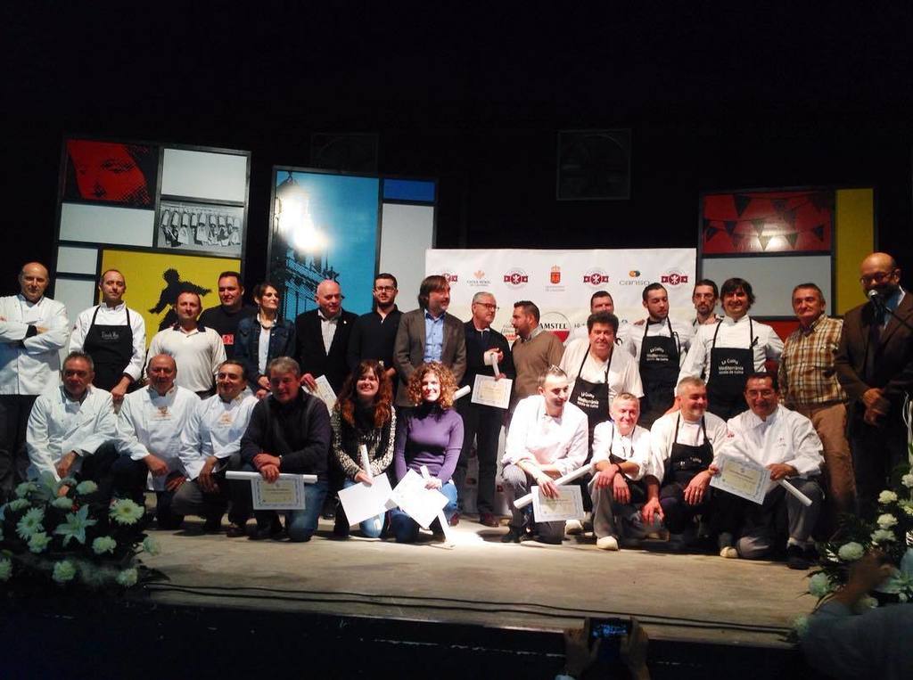 comoju's tweet photo. Esto si es una foto de FAMILIA #premiscacaudor #laculturadelalmuerzo @culturaalmuerzo https://t.co/gn64ok8fGy