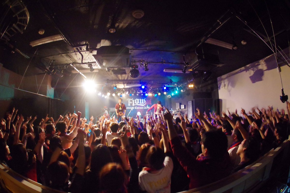 KEIGO_official's tweet photo. FLOW LIMITED CIRCUIT 2016
炎の陣
盛岡にて完結しましたー!
ラスト盛岡もアツく楽しくやったったねー☆
みんなありがとう!
#FLC2016
#炎の陣
#明日はAAA
#カウントダウンで会おう https://t.co/ysgANxOD4e