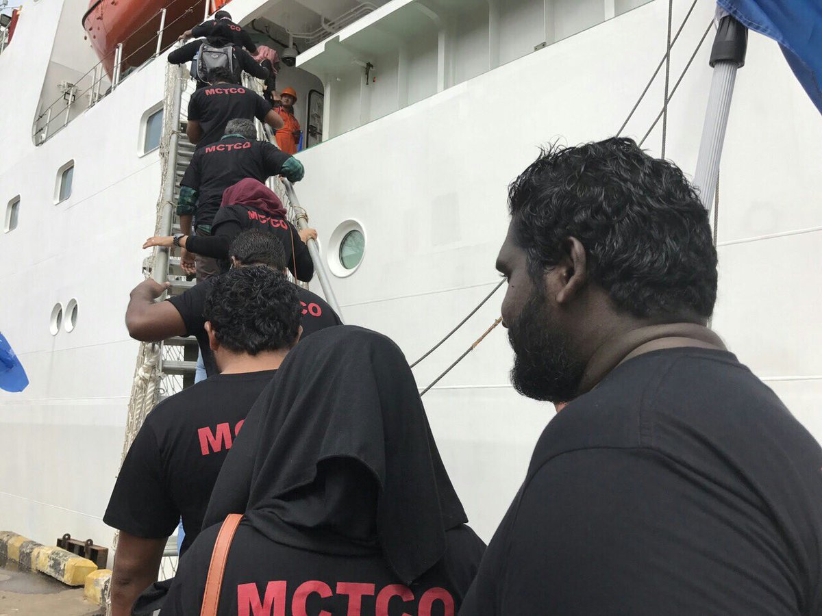 MCTCOmv's tweet photo. #MCTCO Team Visiting China Research Vessel - @midh_am @RifauMP https://t.co/8J9CHIi1V0