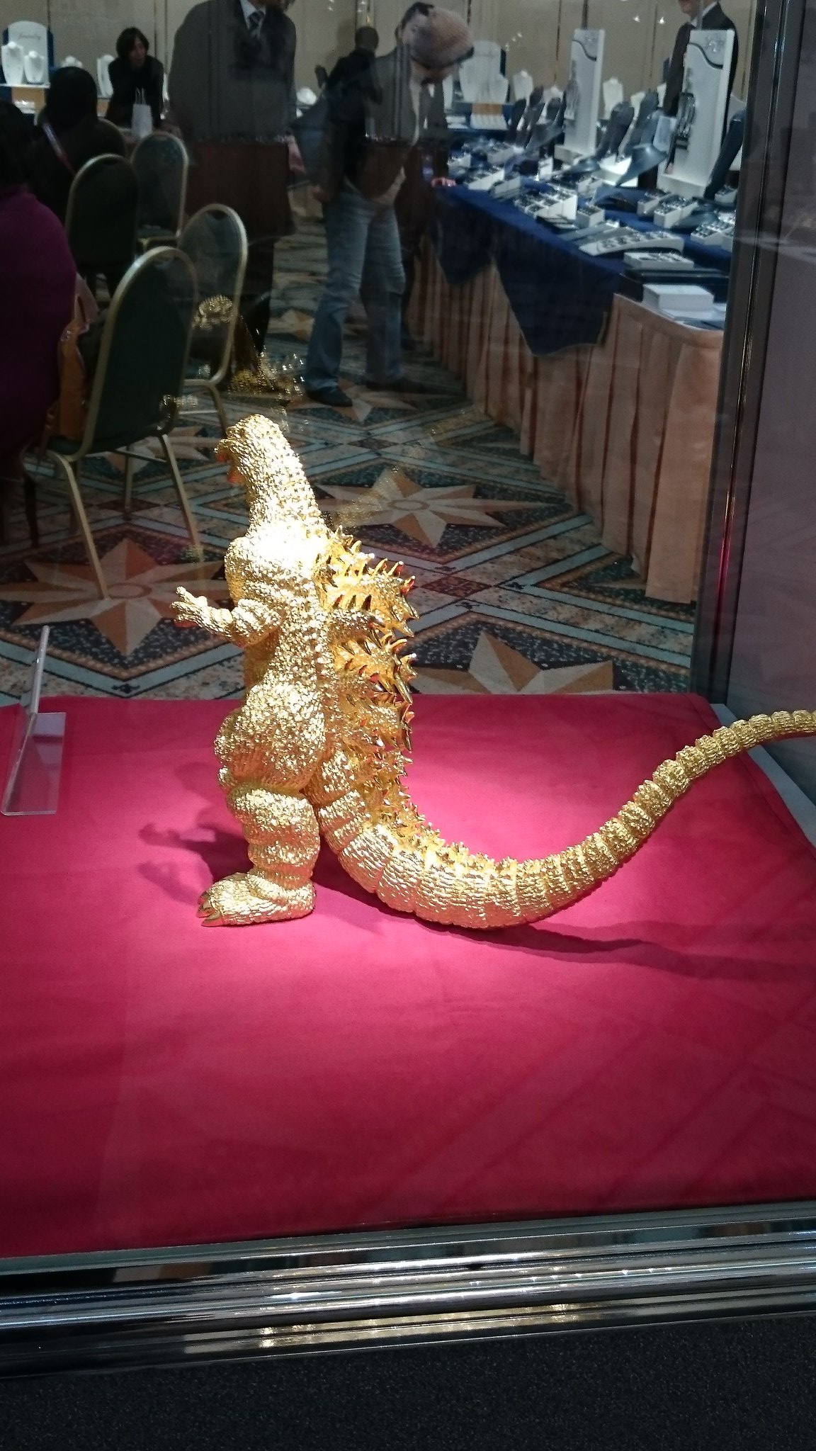 泰 Na Twitteru 金ゴジラ キングギドラじゃないよ 待ち受けにしたら 金運上がるかな ホテルニューオータニ鳥取3f 鶴の間 で28日 月 までみれるよ 鳥取 ホテルニューオータニ鳥取 泰 Na Twitteru 金ゴジラ キングギドラじゃないよ 待ち受けにしたら 金運上がるかな ホテルニューオータニ鳥取3f 鶴の間 で28日 月 までみれるよ 鳥取 ホテルニューオータニ鳥取