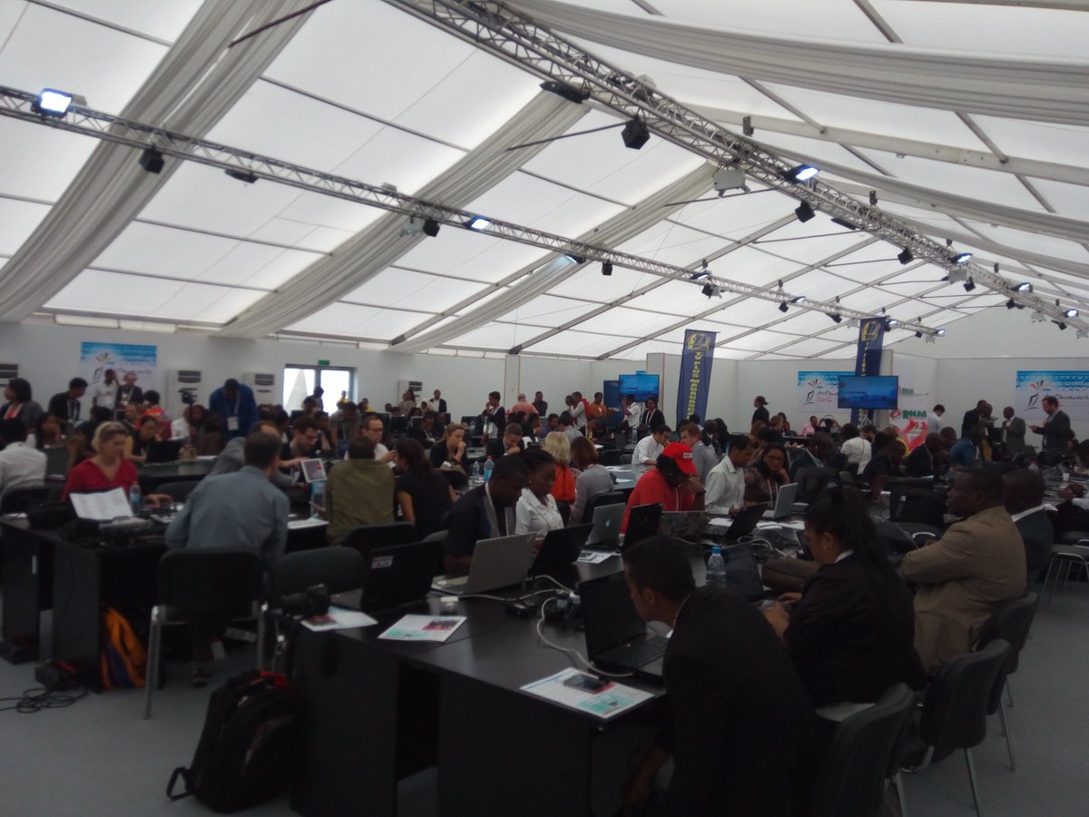 GuillaumeDjondo's tweet photo. Centre de traitement des informations.
##Tana2016 #SommetMada16 #MondoTana https://t.co/7B0mEt7dOP
