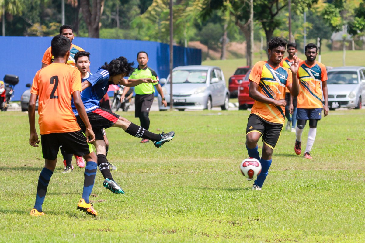 amir008's tweet photo. Leicester city vs Ajax #unitencup @twt_fotografi https://t.co/wl5iTGsyEK