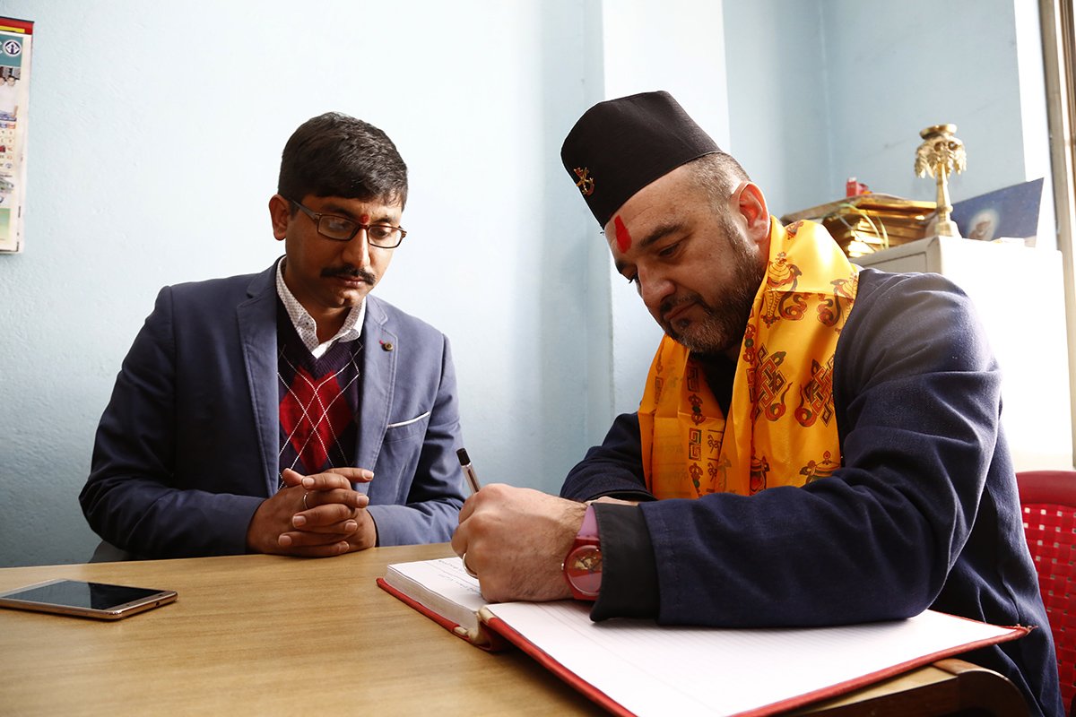 nepalpressunion's tweet photo. @IFJGlobal Vp Sabina Inderjit,GS @abellanger49 writing comments @nepalpressunion off Ktm with @shiwakotiab @UjjwalAcharya @ifjasiapacific. https://t.co/UQgK23c44W