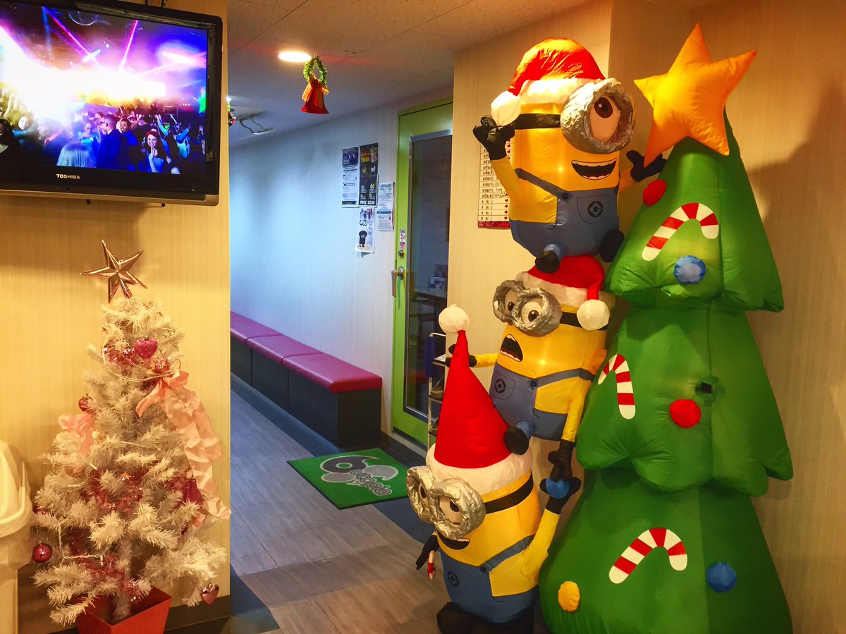 fooming's tweet photo. スタジオに凄いのが居た...😂😂😂
#boogiezone #boogiezoneutopia #boogiezonejapan #minions #christmas #christmastree #dance #streetdance https://t.co/JzcE9GmMkk