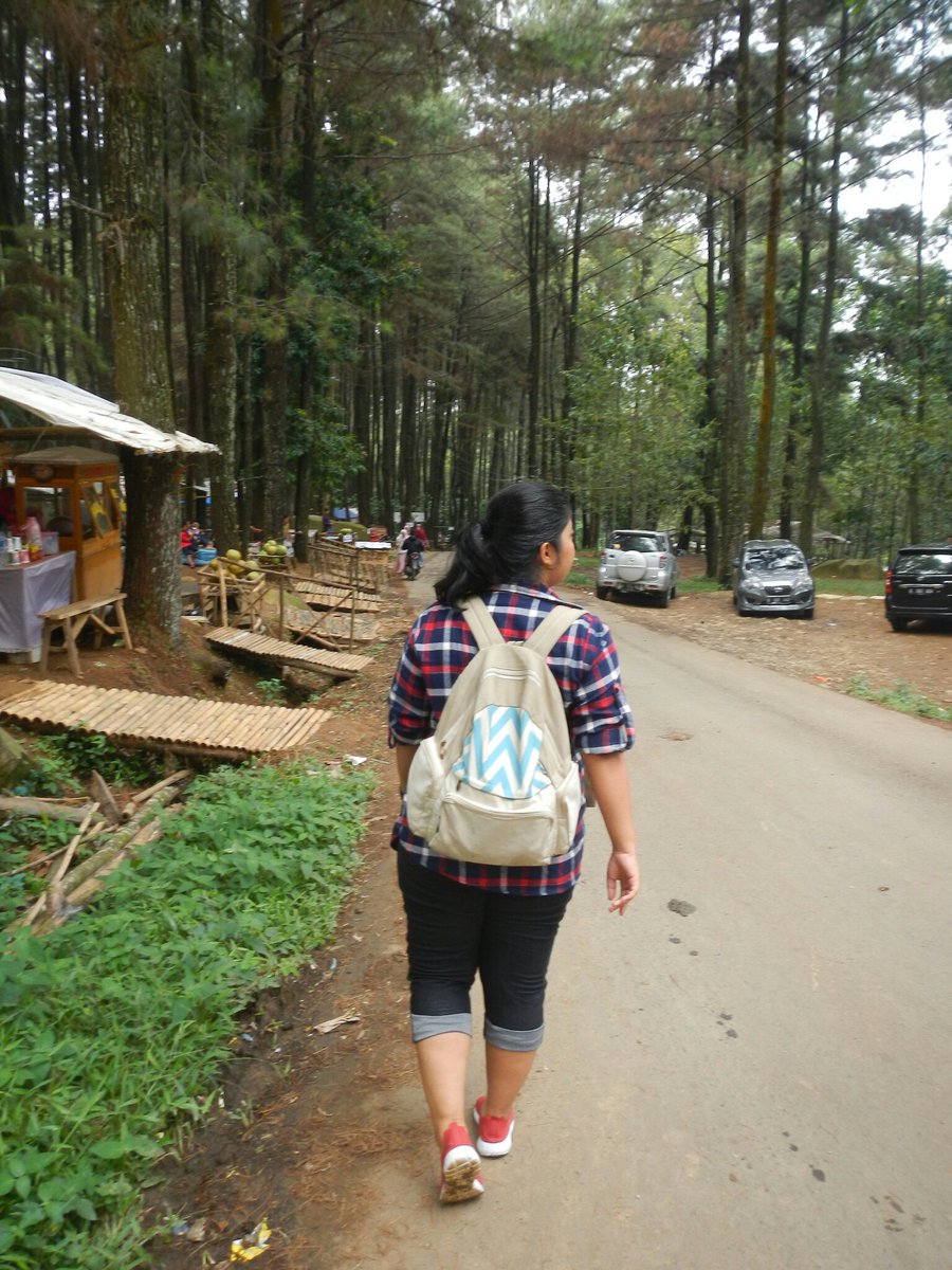 qinann's tweet photo. Bercengkrama dgn alam, berbisik" dgn angin, dan menitipkan segenggam kerinduan... utk kamu.. salam hangat,
 -gn. Pancar- https://t.co/rUSkrPVKlK