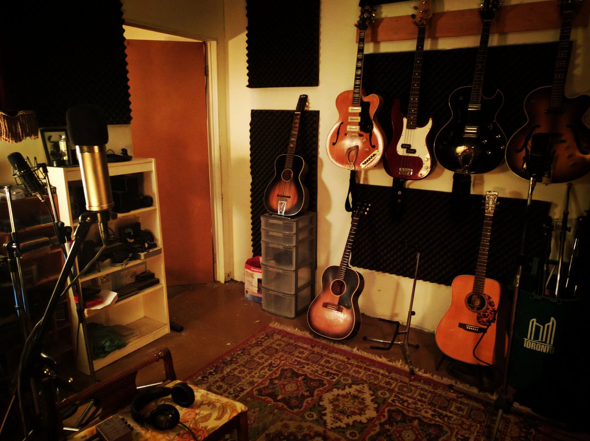 This... happened...today!
#NewMusic #ComingSoon #Blues #bluesmusic  #music #singersongwriter #creating #studiovibes #chrystynamarie