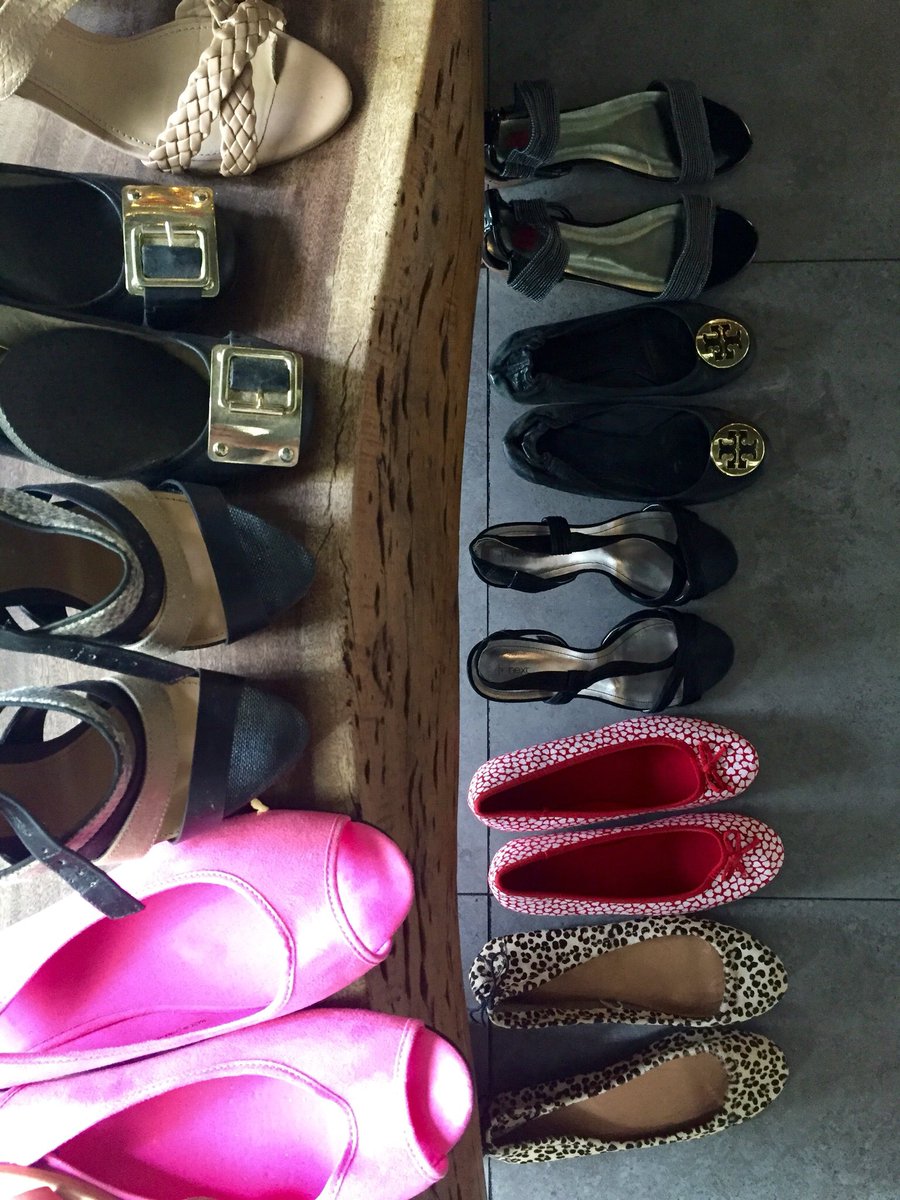 Sepatu cantiknya cuma Rp 10-100 ribu aja, kakaak! Today only! #charitygaragesale <a href="/TREEANGELO_/">Treeangelo Coffee</a>