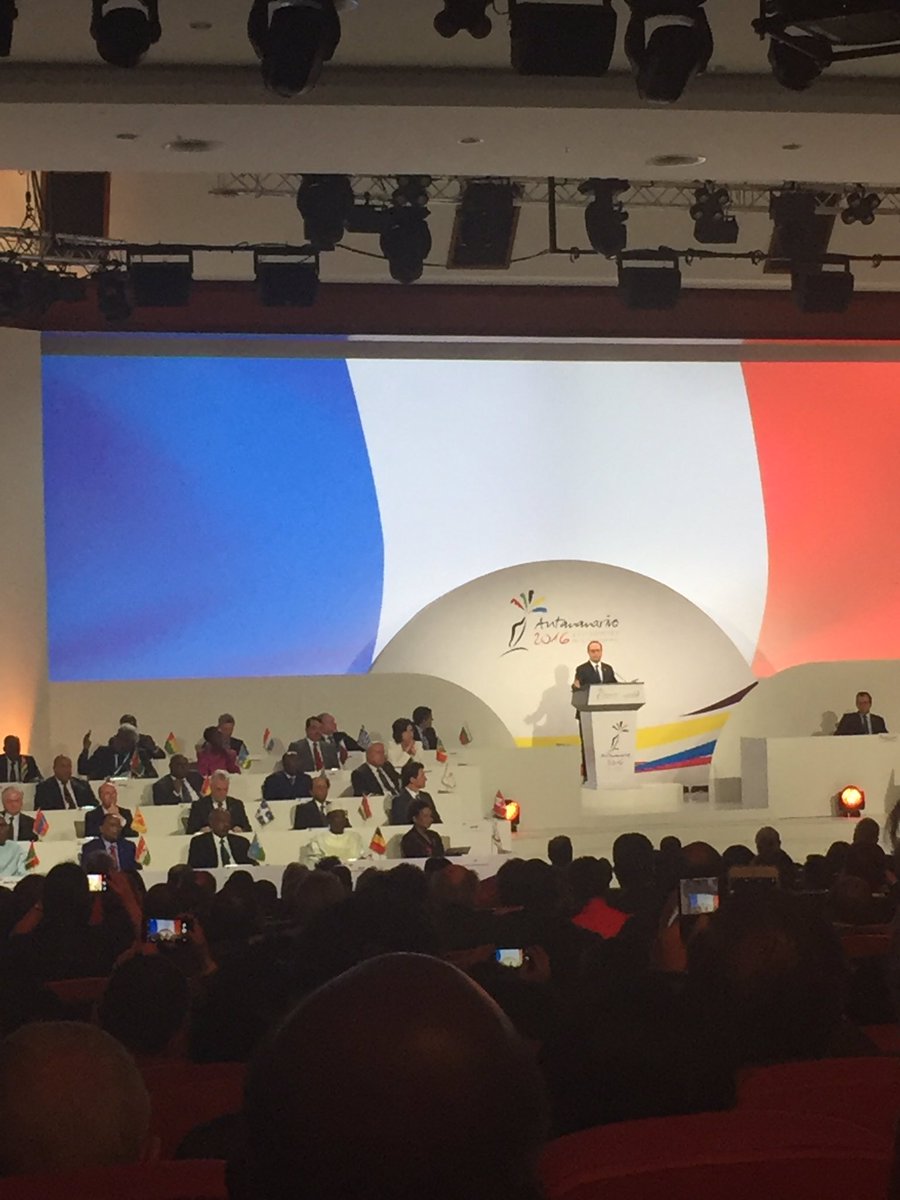 safiaotokore's tweet photo. .@OIFfrancophonie : discours fort et ambitieux du Président de la république Français a ce #SommetDeLaFrancophonie @Elysee #FanDeLui https://t.co/5v9gMh0fpX