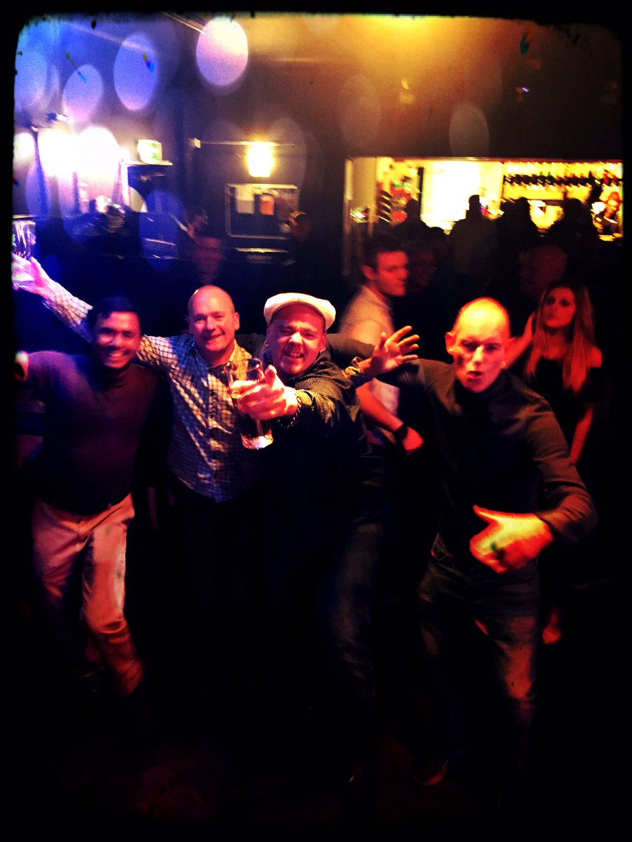 ClaireBarkerBnd's tweet photo. Great night last night! @thebrickmakers https://t.co/I6Lou7DmXS