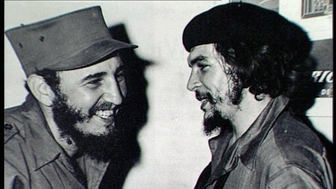 champodelux's tweet photo. .@SirJohnRoe #HastaLaVictoriaSiempre #FidelCastro #CheGuevara https://t.co/n5x7sfxrt4