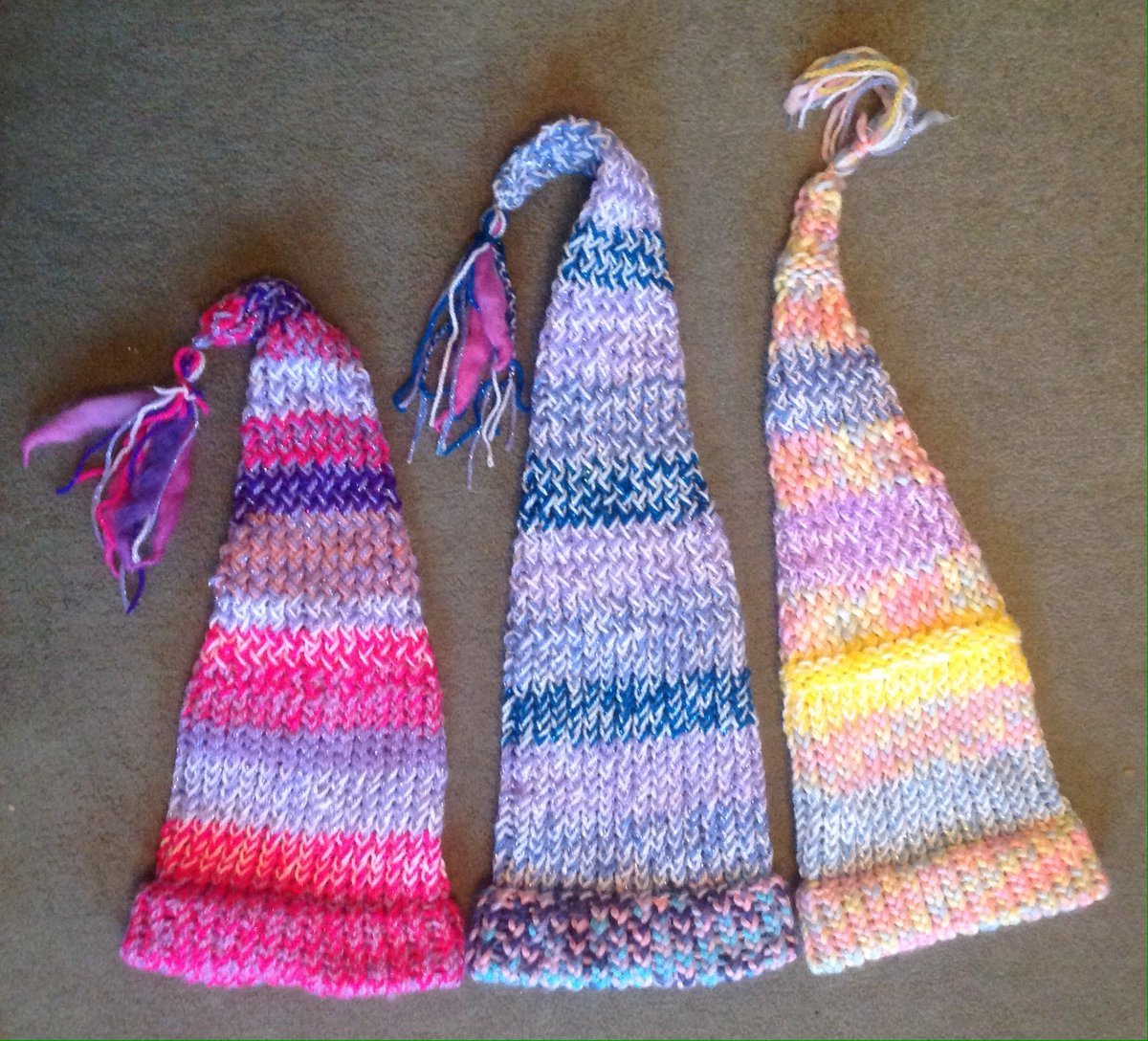 Check out these little Pixie hats for toddlers! facebook.com/loomatix/posts…