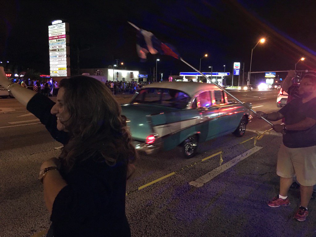 JanineStanwood's tweet photo. Bird Road and 87th Ave #DeathOfCastro https://t.co/p4yS2zfsK7