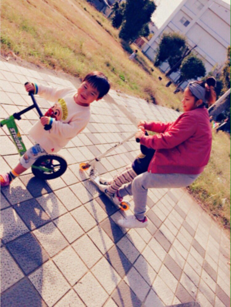 LRl70075106's tweet photo. ちびっ子が大好きです💜❤💛💚 https://t.co/r2NA4RyPXT