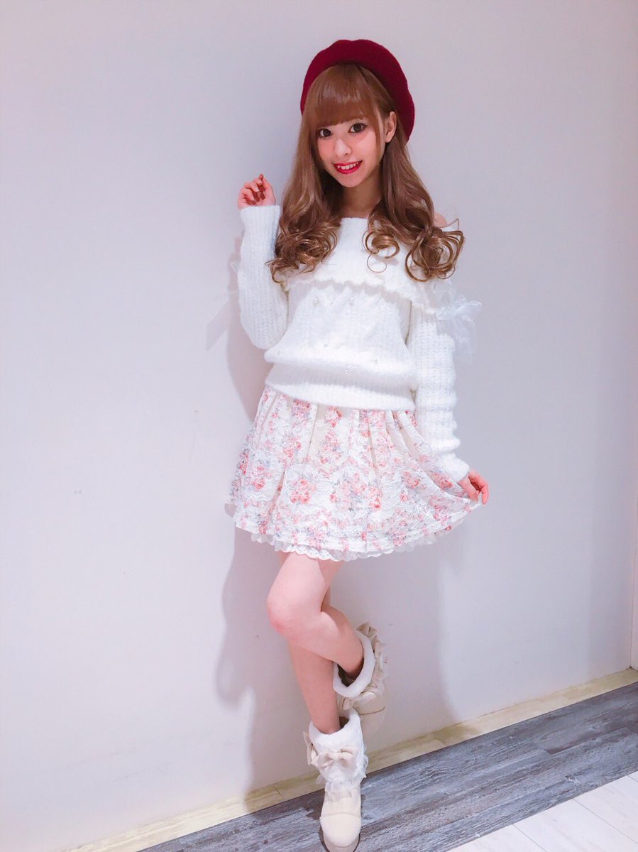 Lizlisa 横浜vivre ノベルティーgetコーデ ニット スカパンコーデ こちらのトータル コーデで 34 236円 横浜vivreではこちらのコーデで3000円のお買い物商品券がもらえちゃいます