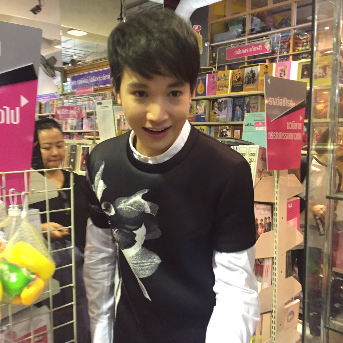 ph1_phi's tweet photo. เจอหมอริทแหละแกร น่ารักมั่กกก จาอวดทุกช่องทาง 555555555 https://t.co/OQOyXm99FZ