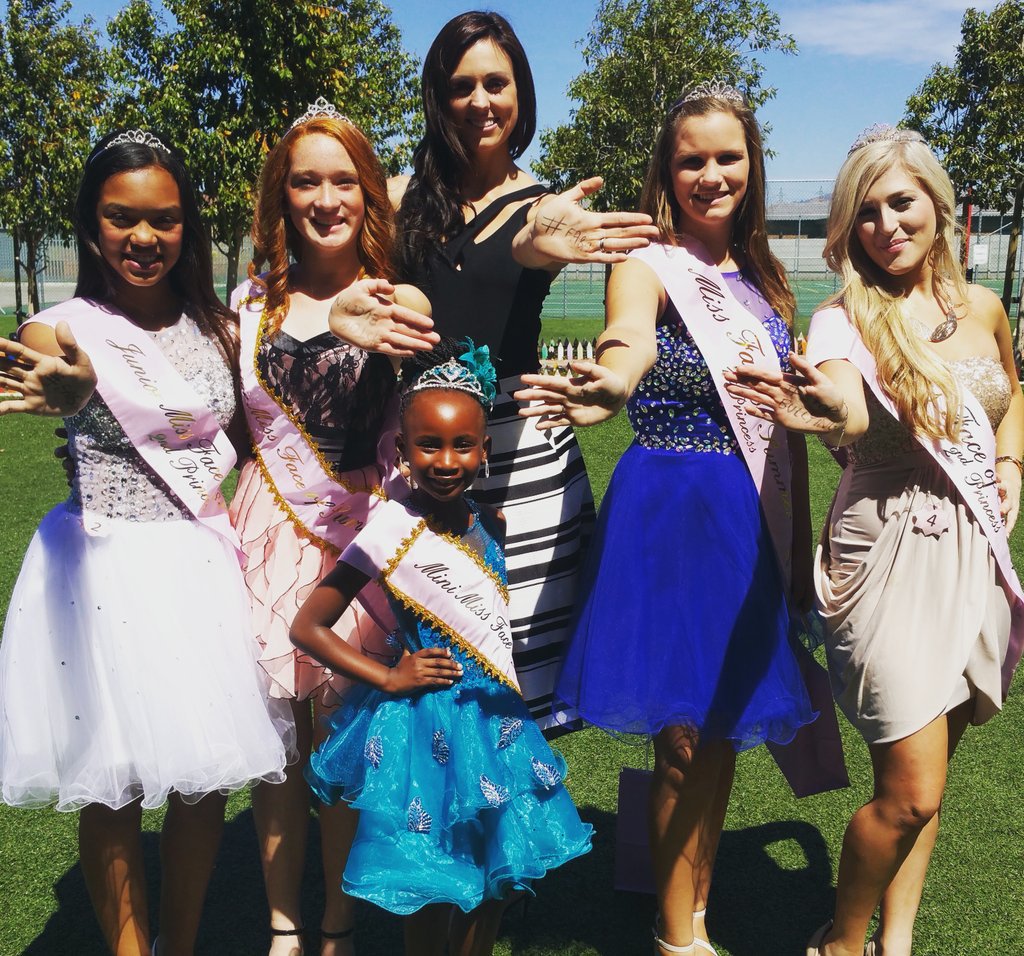 Had a wonderful am judging Miss Face of Summer Pageant but couldn't miss the opportunity 2stand with winners in support of <a href="/FABA_Foundation/">FABA Foundation</a>